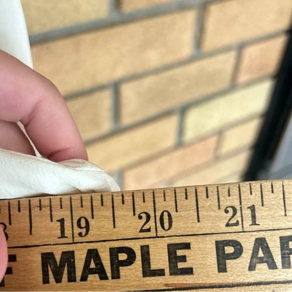 NWT Rebecca Taylor Blouse White Ivory Peplum V-Neck 100% Silk Size 12 - Picture 8 of 8